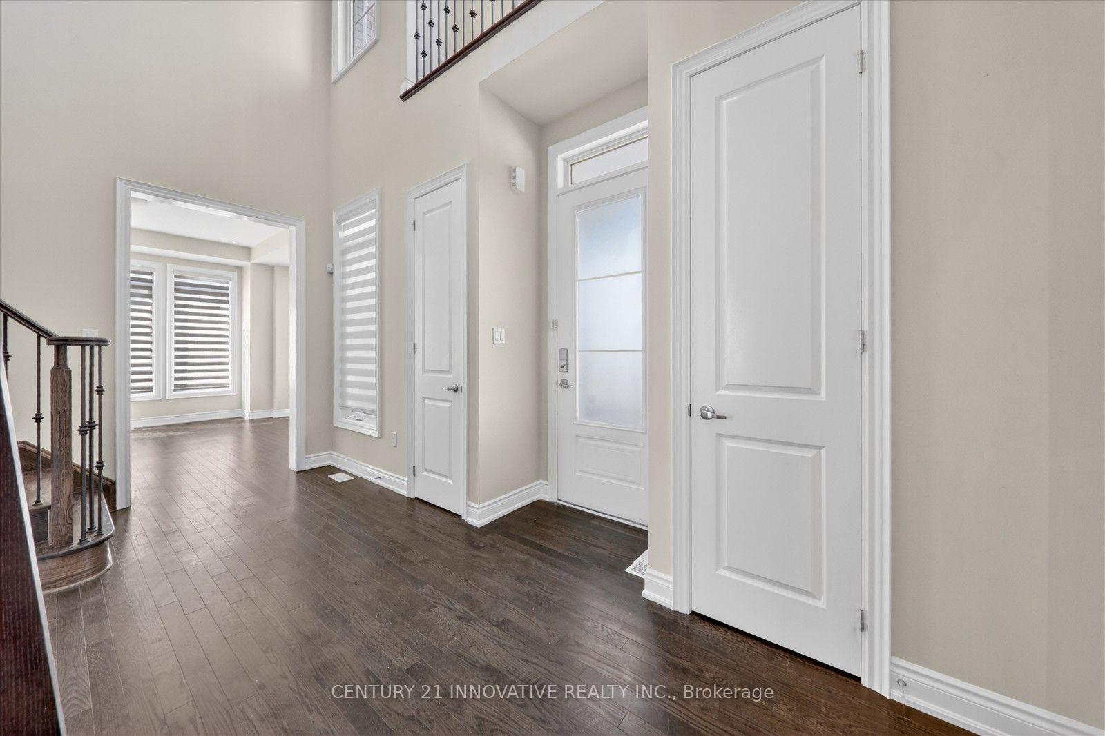 Photo 3 of Unit 1, 1815 Fairport Road, Pickering, Dunbarton — HOMEH