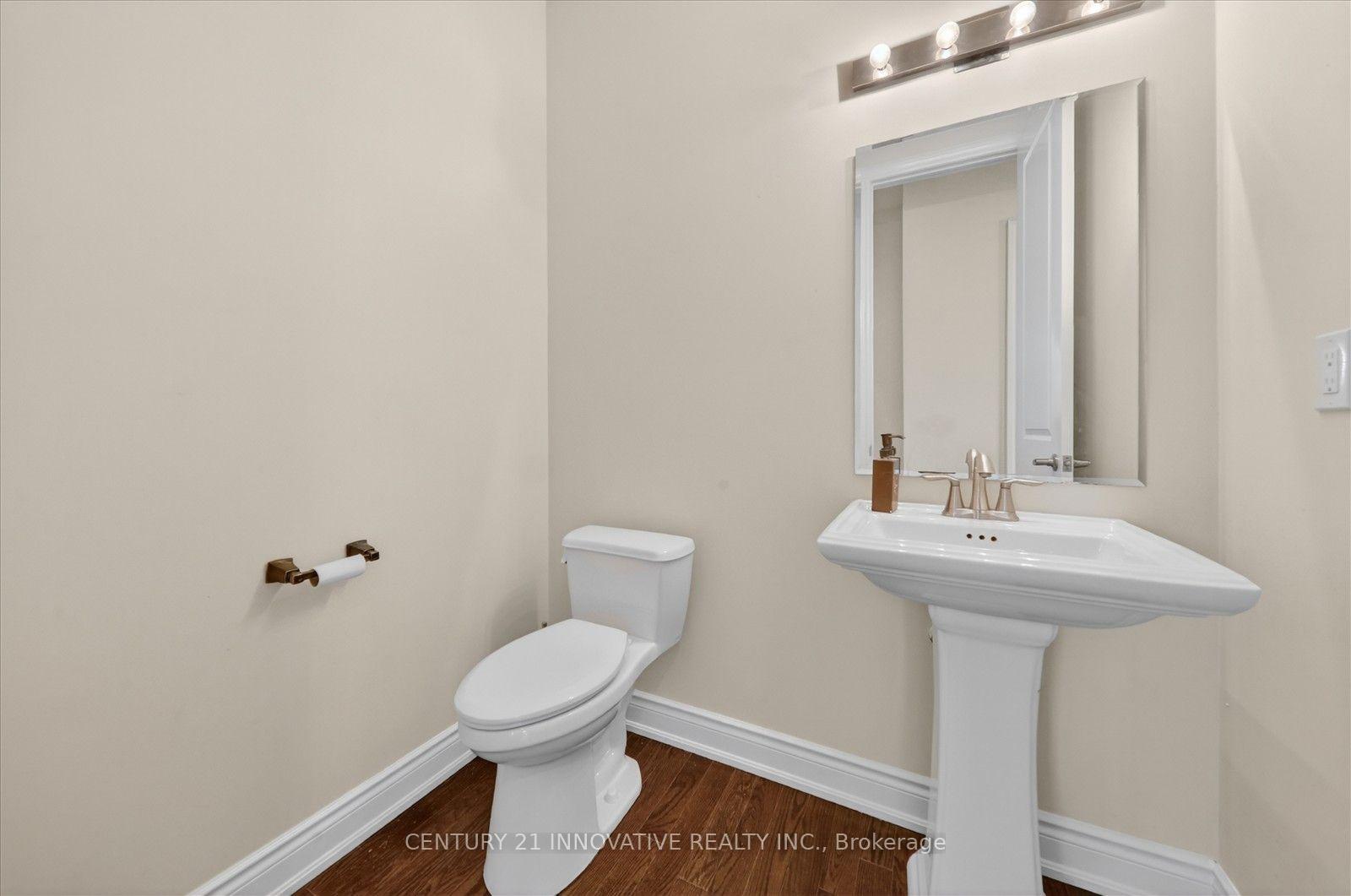 Photo 10 of Unit 1, 1815 Fairport Road, Pickering, Dunbarton — HOMEH