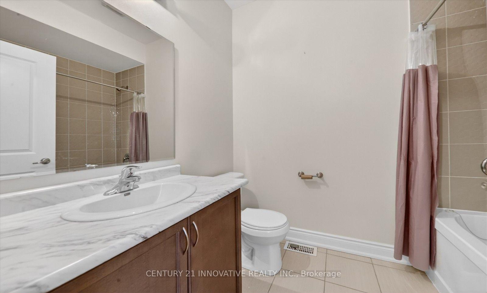 Photo 12 of Unit 1, 1815 Fairport Road, Pickering, Dunbarton — HOMEH