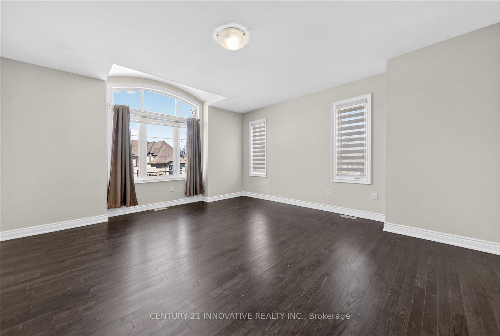 Photo 16 of Unit 1, 1815 Fairport Road, Pickering, Dunbarton — HOMEH
