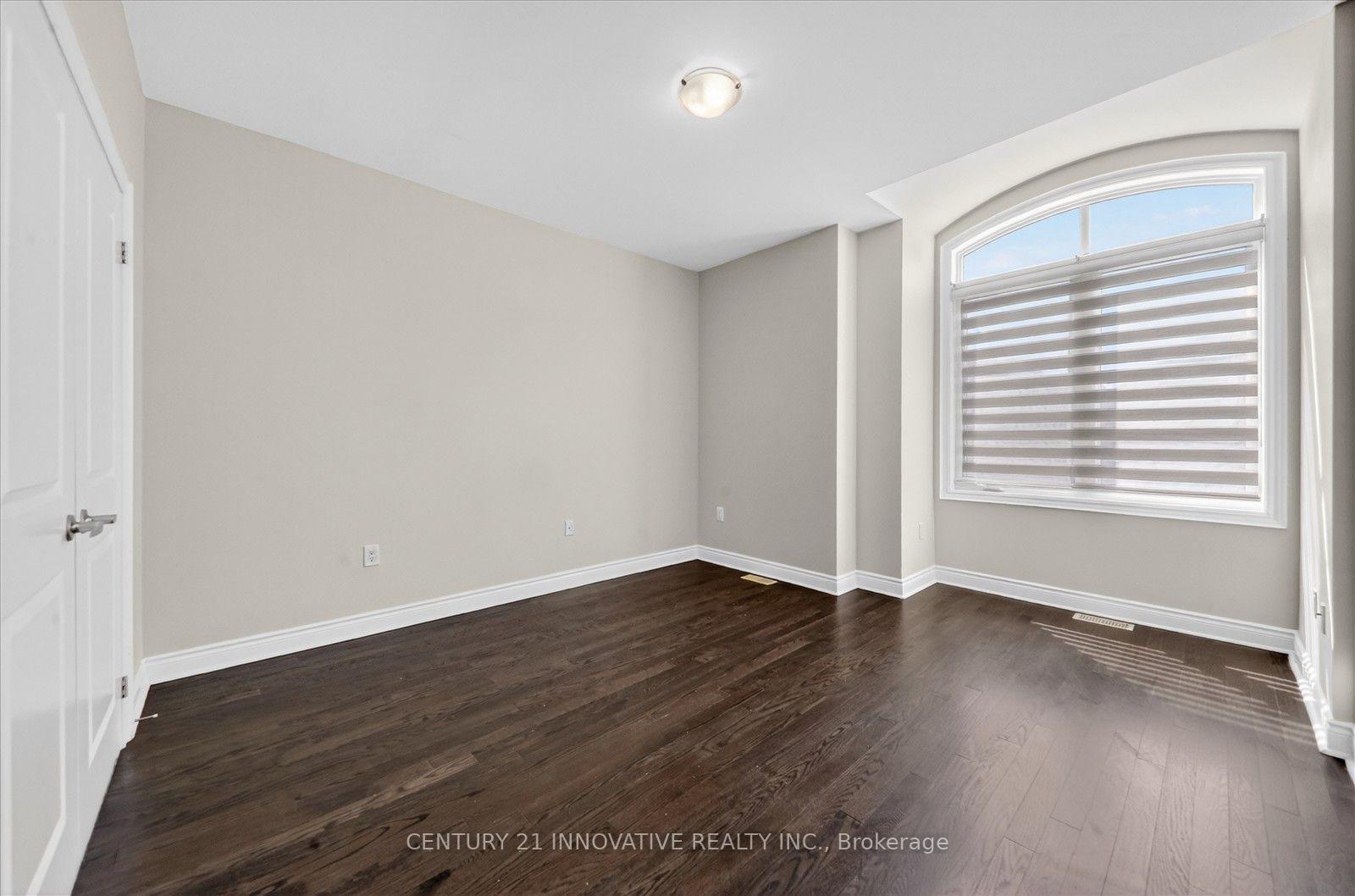 Photo 22 of Unit 1, 1815 Fairport Road, Pickering, Dunbarton — HOMEH