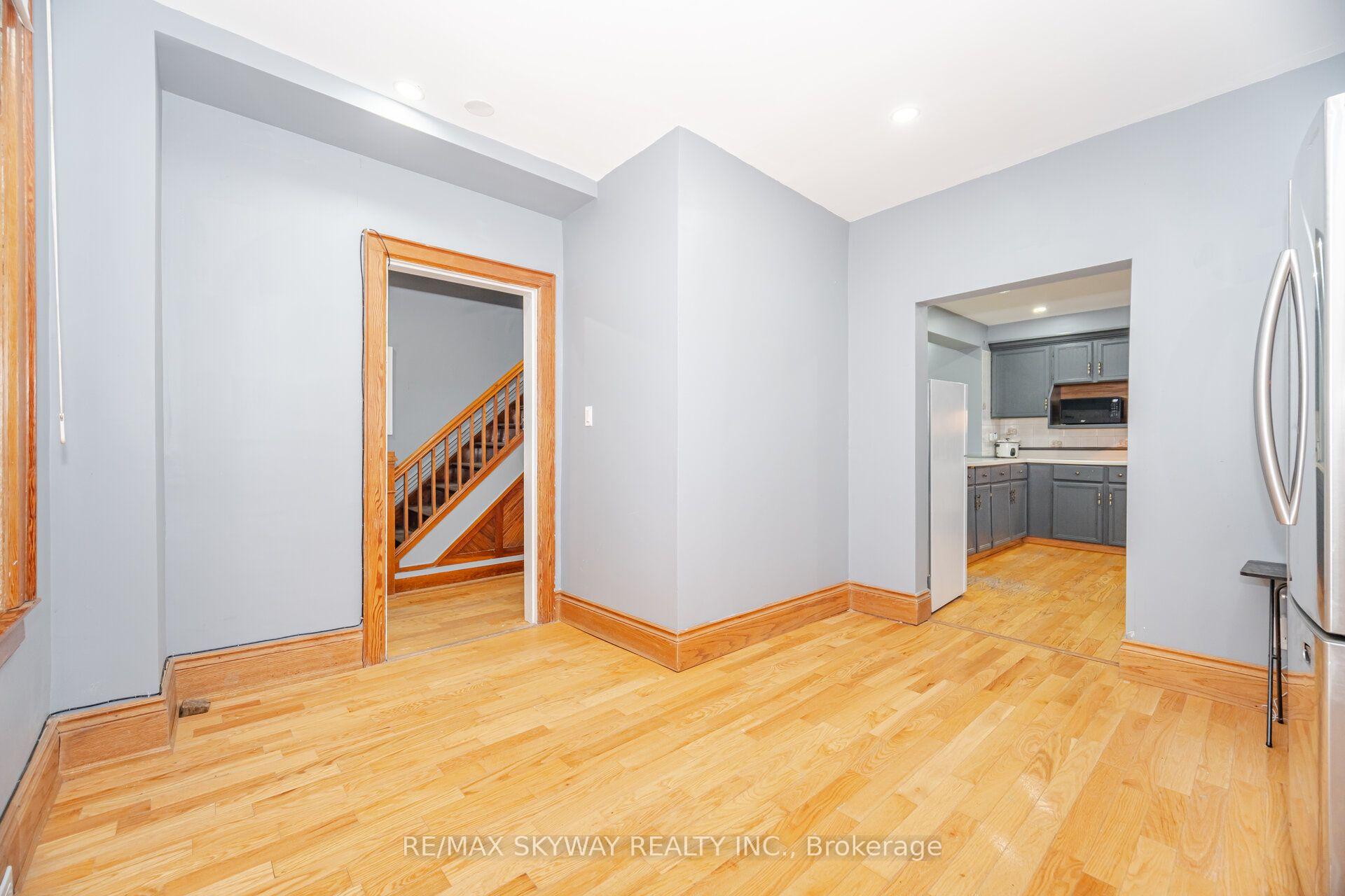 Photo 5 of 102 Queen Street S, New Tecumseth, Tottenham — HOMEH