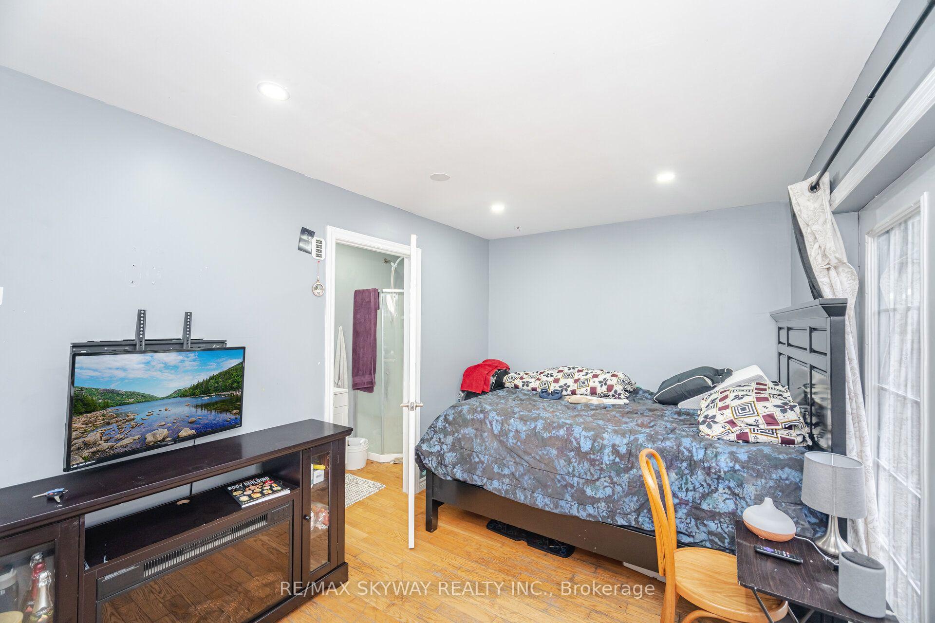 Photo 13 of 102 Queen Street S, New Tecumseth, Tottenham — HOMEH
