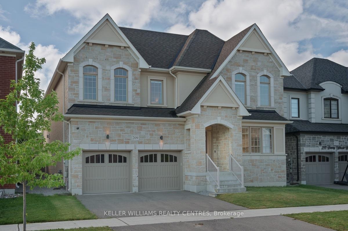 Photo 2 of 209 Danny Wheeler Boulevard, Georgina, Keswick North — HOMEH