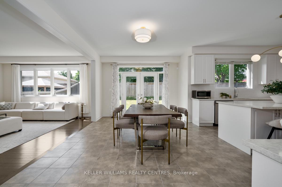 Photo 6 of 209 Danny Wheeler Boulevard, Georgina, Keswick North — HOMEH