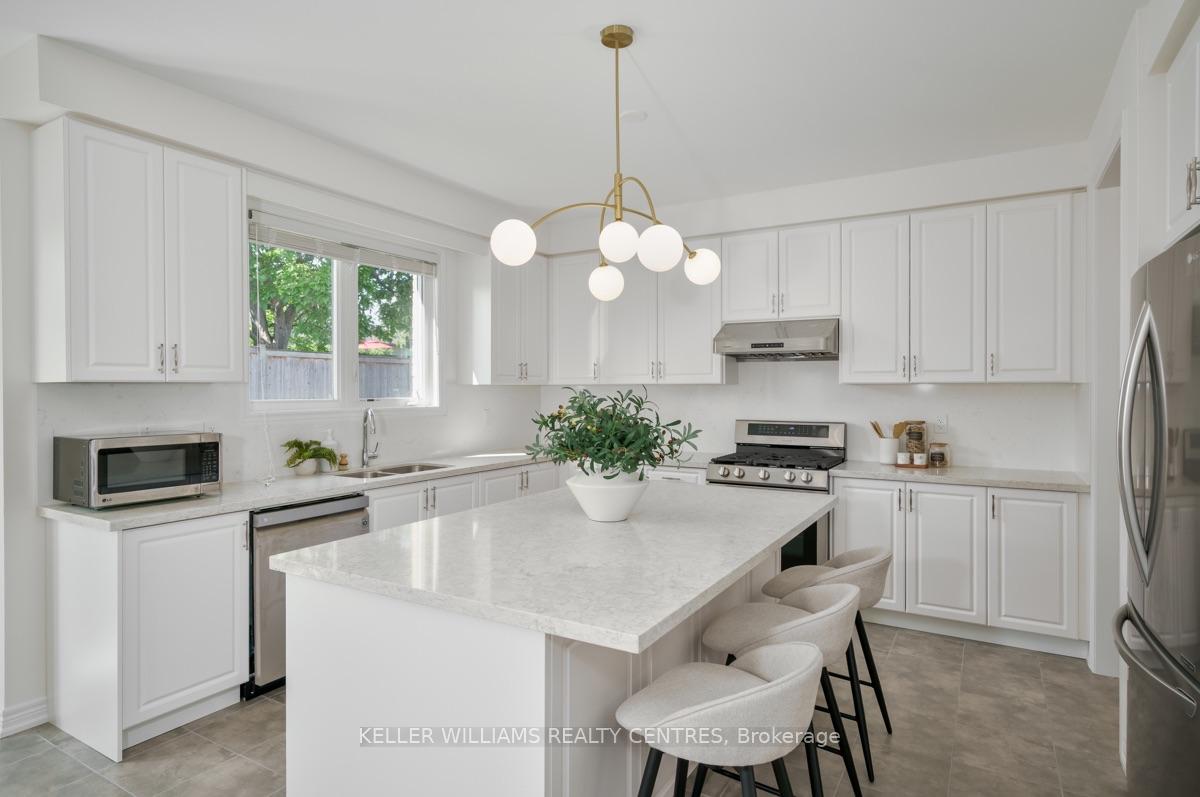 Photo 8 of 209 Danny Wheeler Boulevard, Georgina, Keswick North — HOMEH