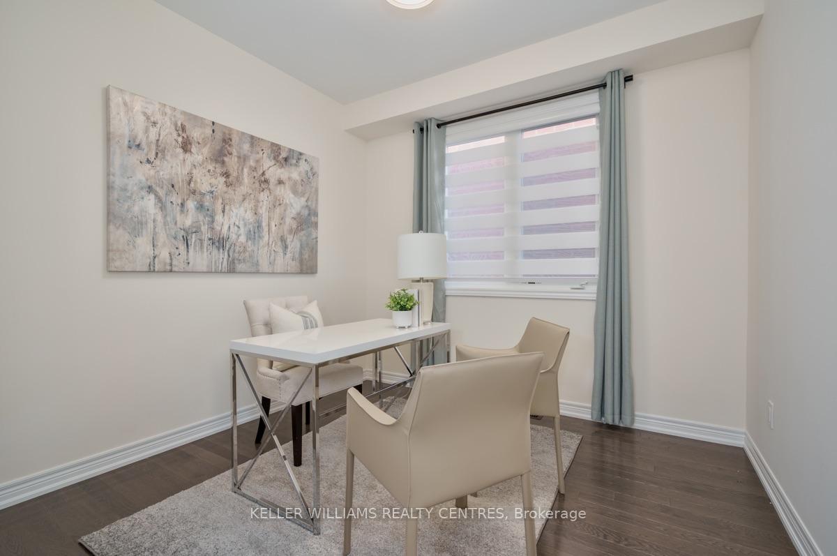 Photo 18 of 209 Danny Wheeler Boulevard, Georgina, Keswick North — HOMEH