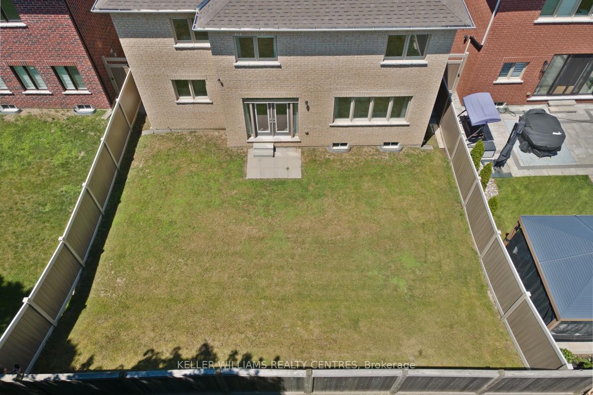 Photo 38 of 209 Danny Wheeler Boulevard, Georgina, Keswick North — HOMEH