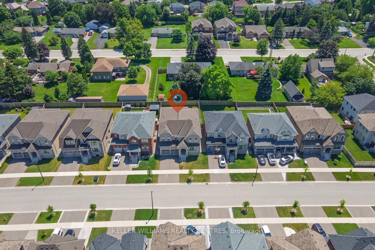 Photo 42 of 209 Danny Wheeler Boulevard, Georgina, Keswick North — HOMEH