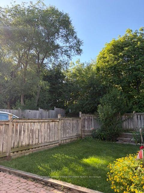 Photo 11 of Unit 19, 61 Ardglen Drive, Brampton, Brampton East — HOMEH