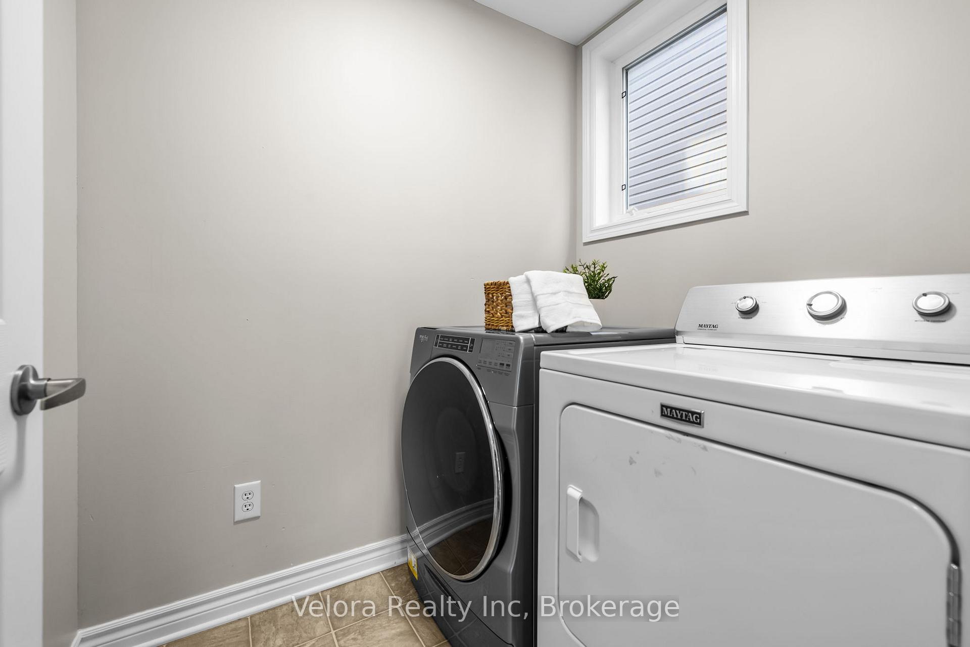 Photo 23 of 607 Rosehill Avenue, Ottawa, Stittsville (North) — HOMEH