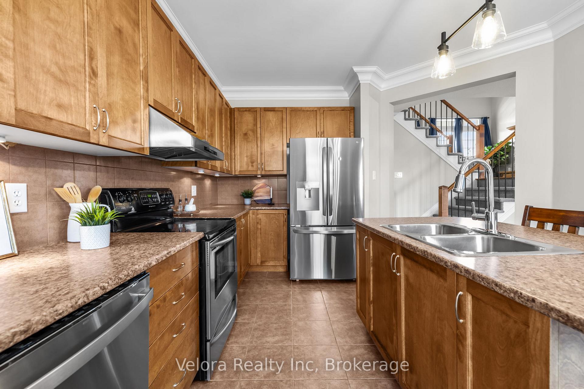 Photo 20 of 607 Rosehill Avenue, Ottawa, Stittsville (North) — HOMEH