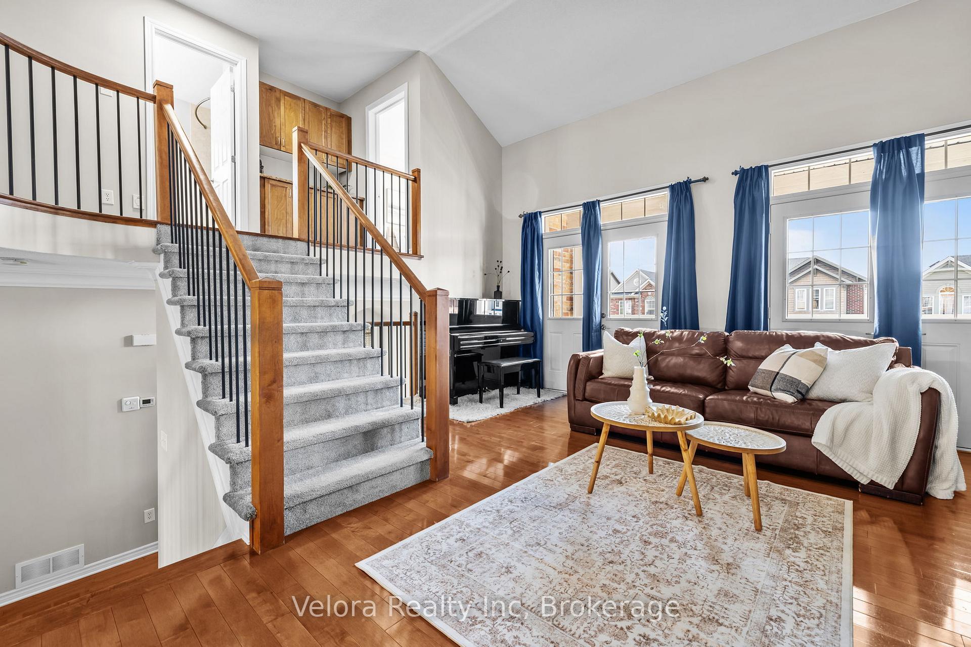 Photo 11 of 607 Rosehill Avenue, Ottawa, Stittsville (North) — HOMEH