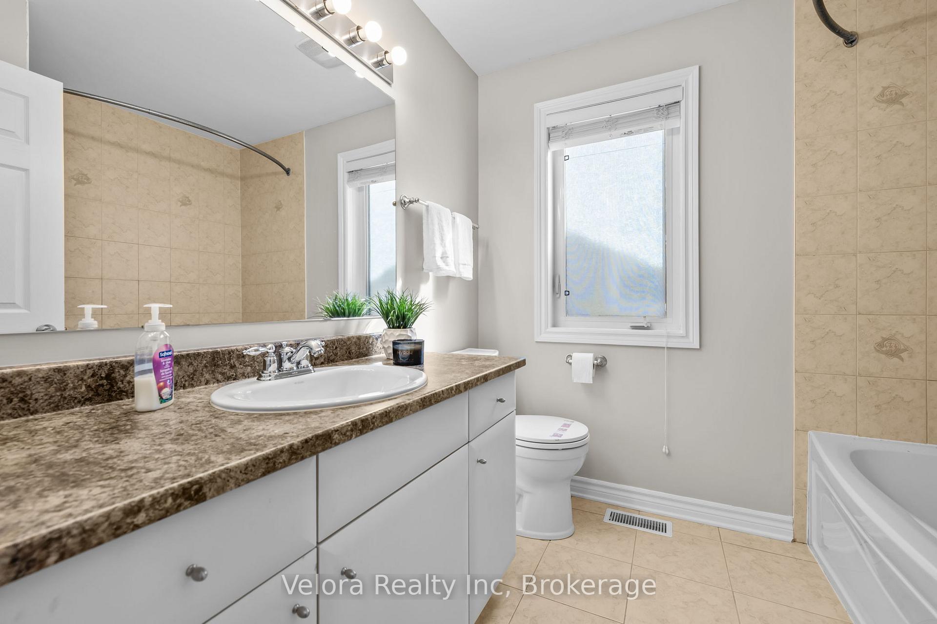 Photo 33 of 607 Rosehill Avenue, Ottawa, Stittsville (North) — HOMEH