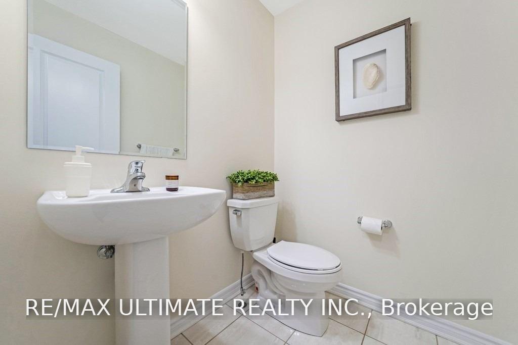 Photo 13 of 2444 Fall Harvest Crescent, Pickering, Rural Pickering — HOMEH