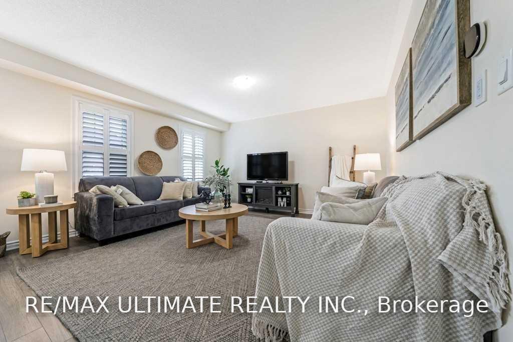 Photo 14 of 2444 Fall Harvest Crescent, Pickering, Rural Pickering — HOMEH