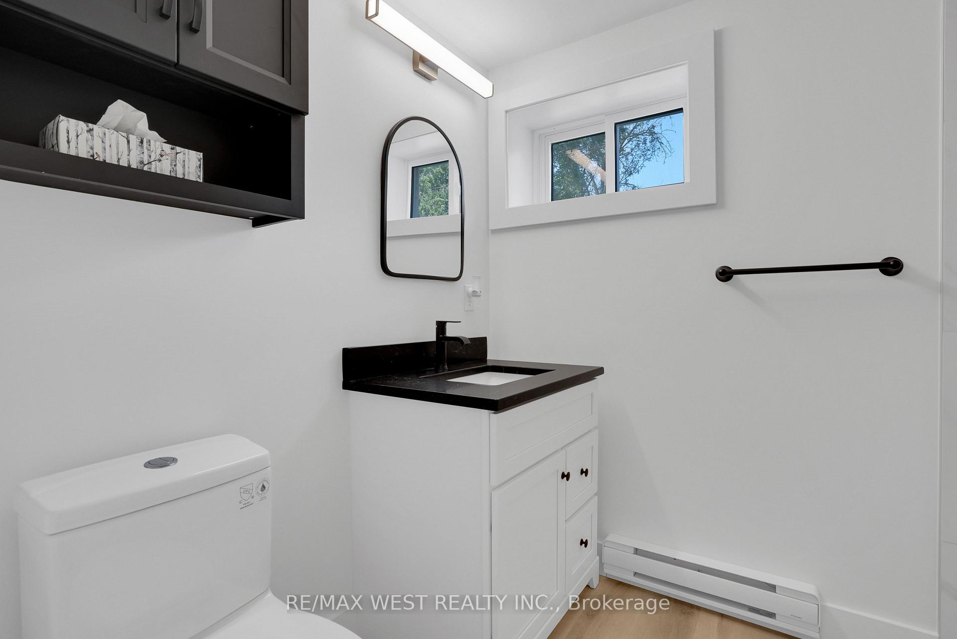 Photo 10 of 571 High Street, Orillia — HOMEH