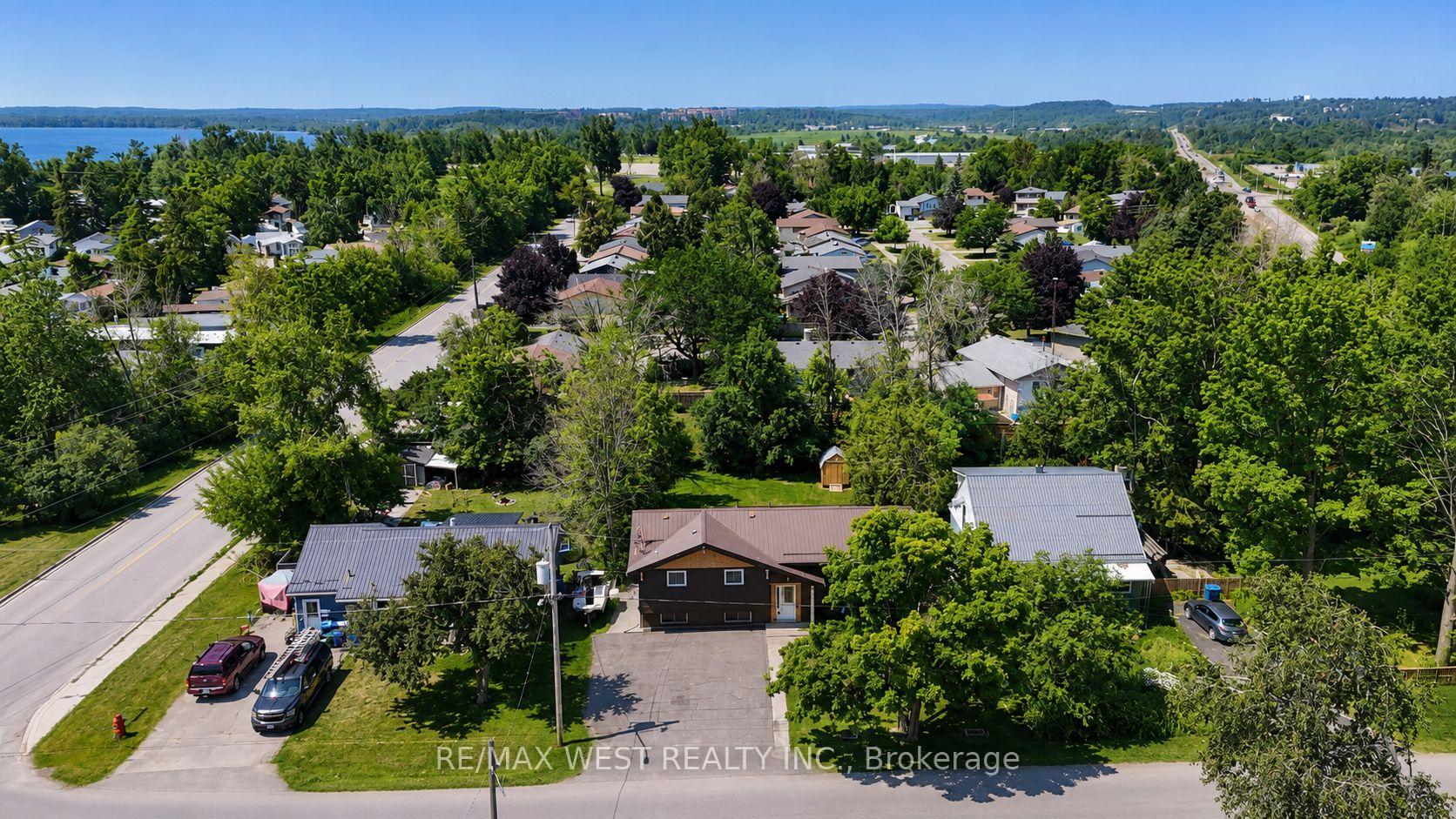 Photo 14 of 571 High Street, Orillia — HOMEH