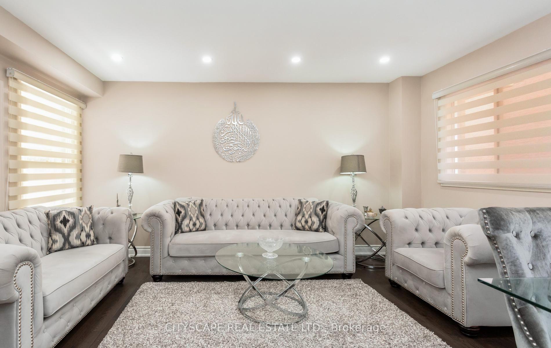 Photo 7 of 5259 Astwell Avenue, Mississauga, Hurontario — HOMEH