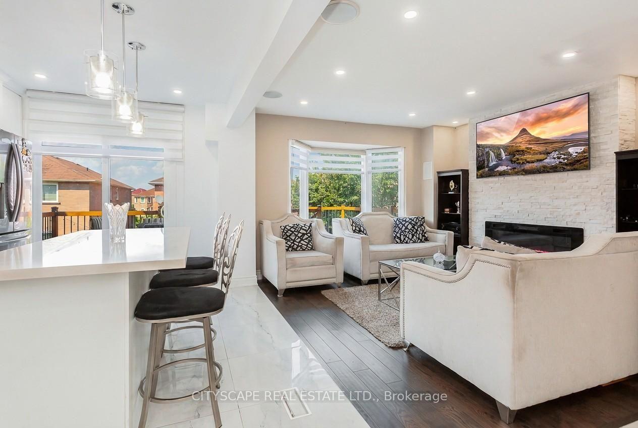 Photo 12 of 5259 Astwell Avenue, Mississauga, Hurontario — HOMEH