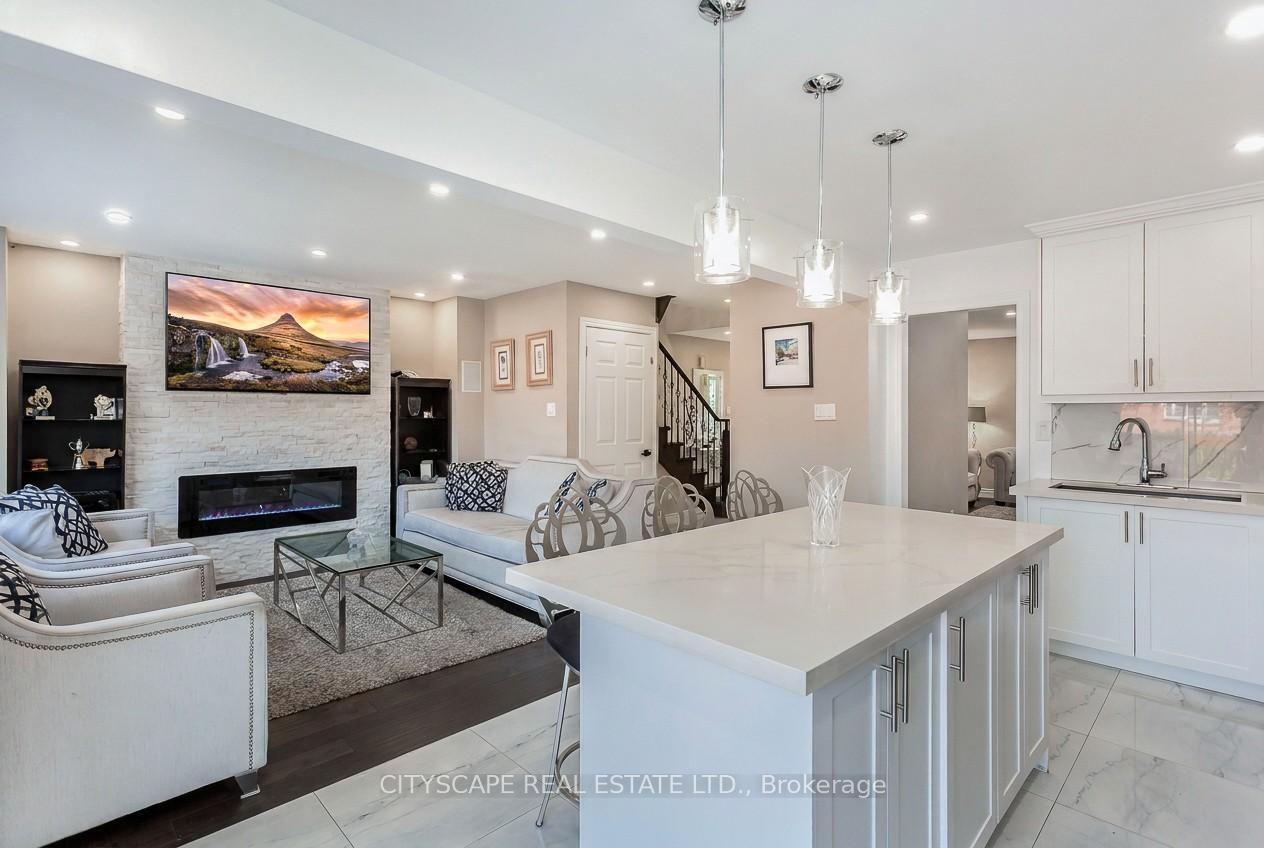 Photo 22 of 5259 Astwell Avenue, Mississauga, Hurontario — HOMEH