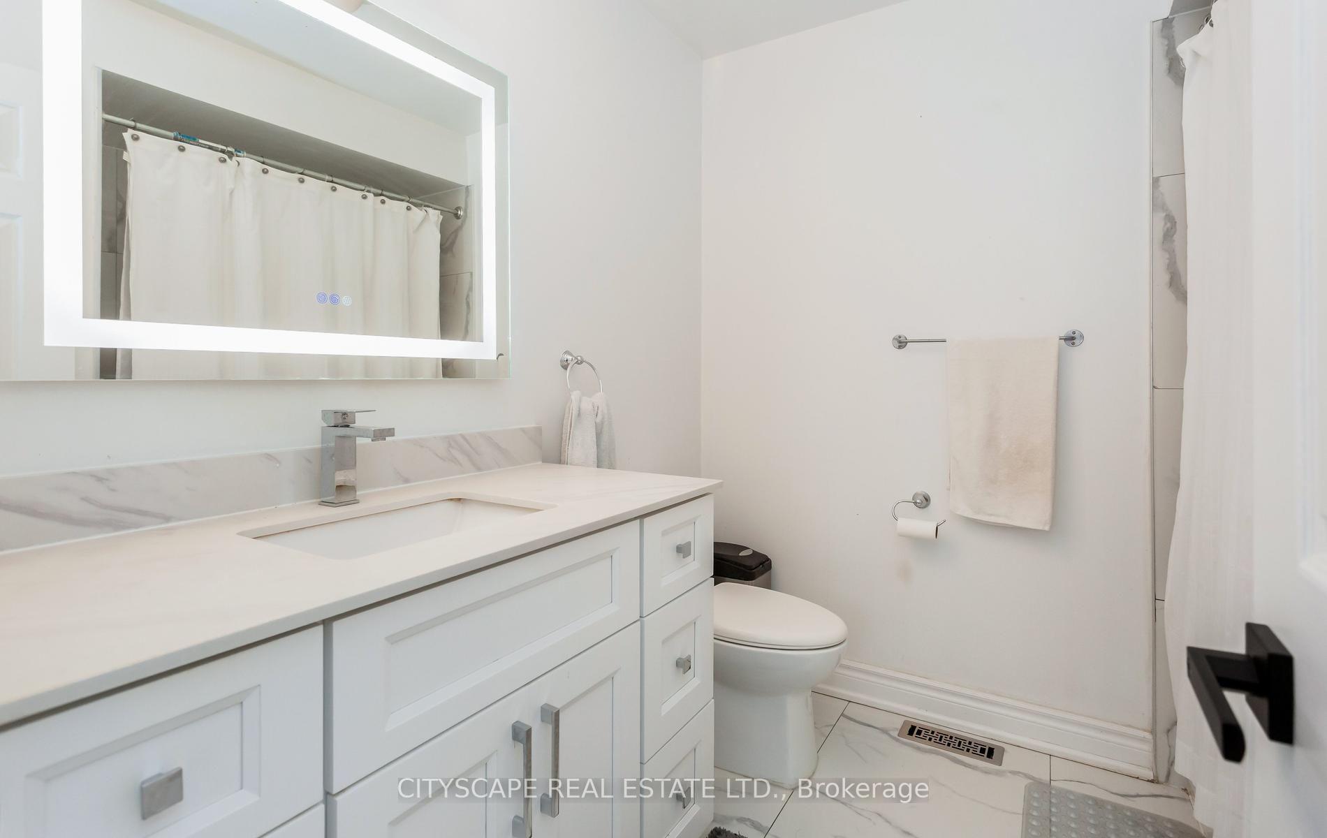 Photo 37 of 5259 Astwell Avenue, Mississauga, Hurontario — HOMEH