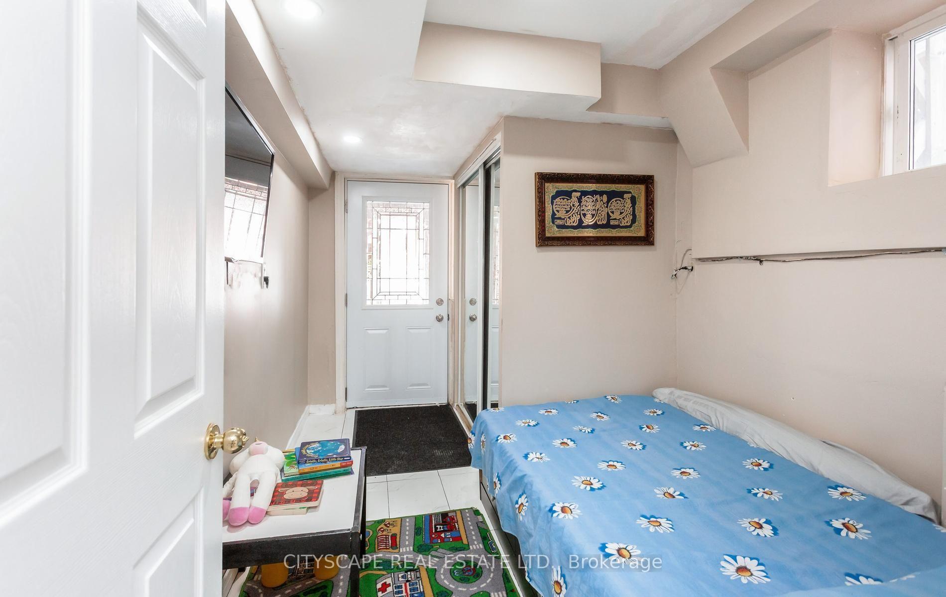 Photo 40 of 5259 Astwell Avenue, Mississauga, Hurontario — HOMEH
