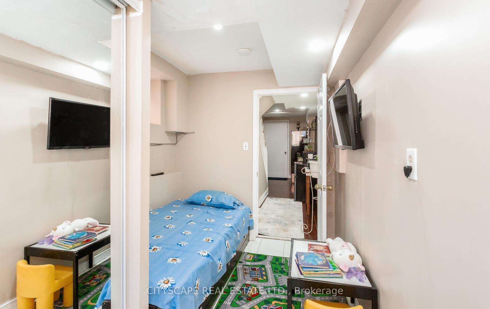 Photo 41 of 5259 Astwell Avenue, Mississauga, Hurontario — HOMEH