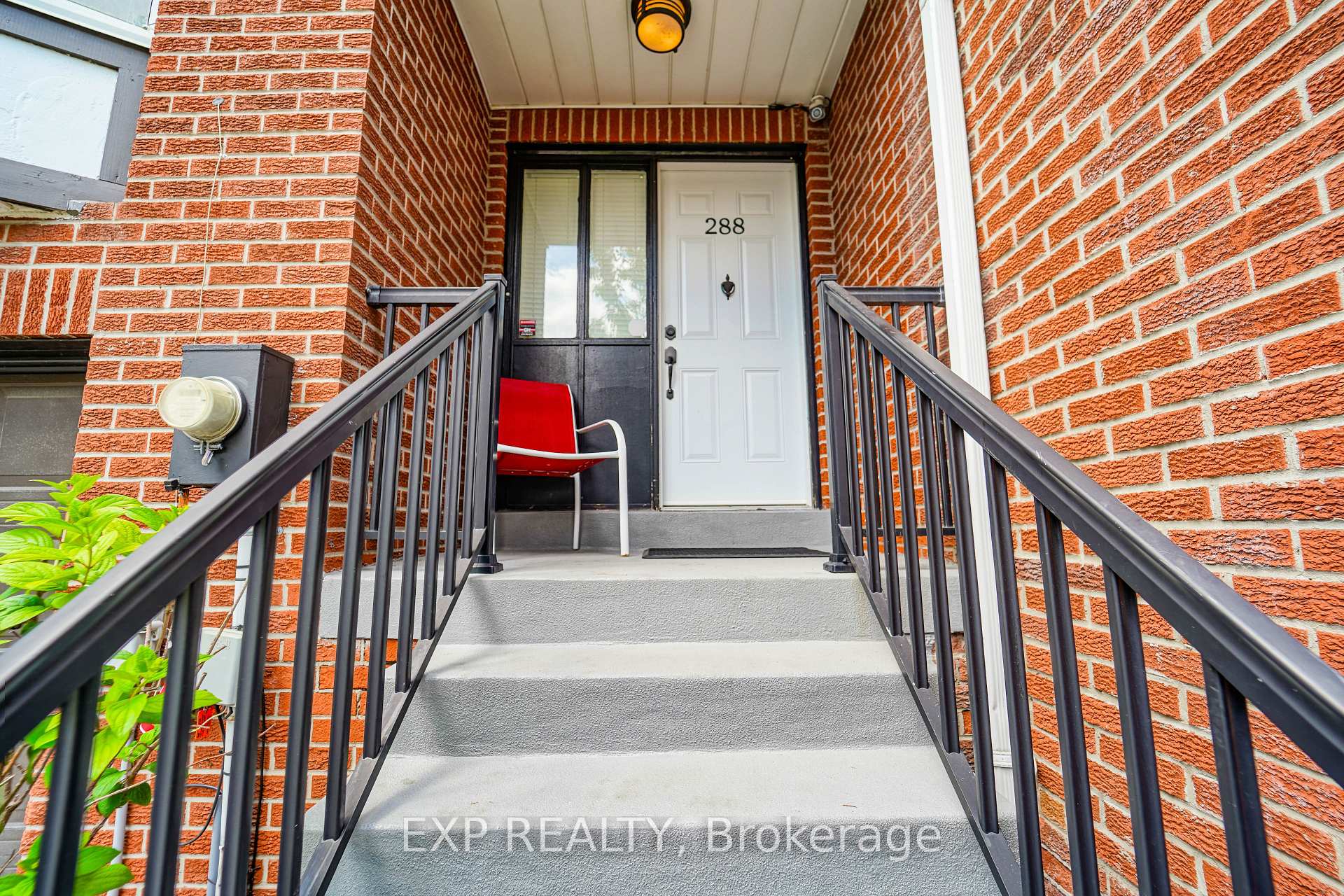 Photo 2 of Unit 30, 288 Simonston Boulevard, Markham, German Mills — HOMEH