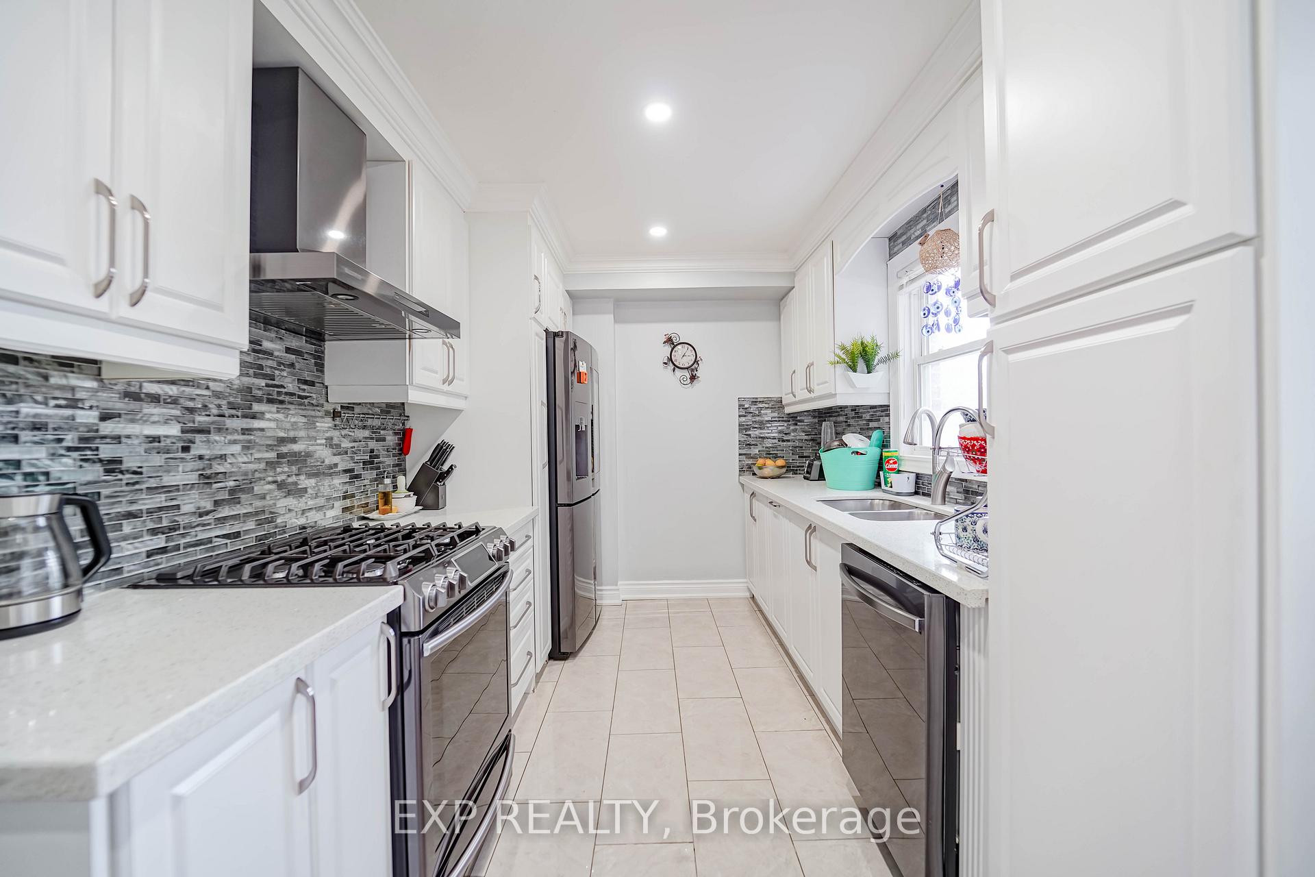 Photo 13 of Unit 30, 288 Simonston Boulevard, Markham, German Mills — HOMEH