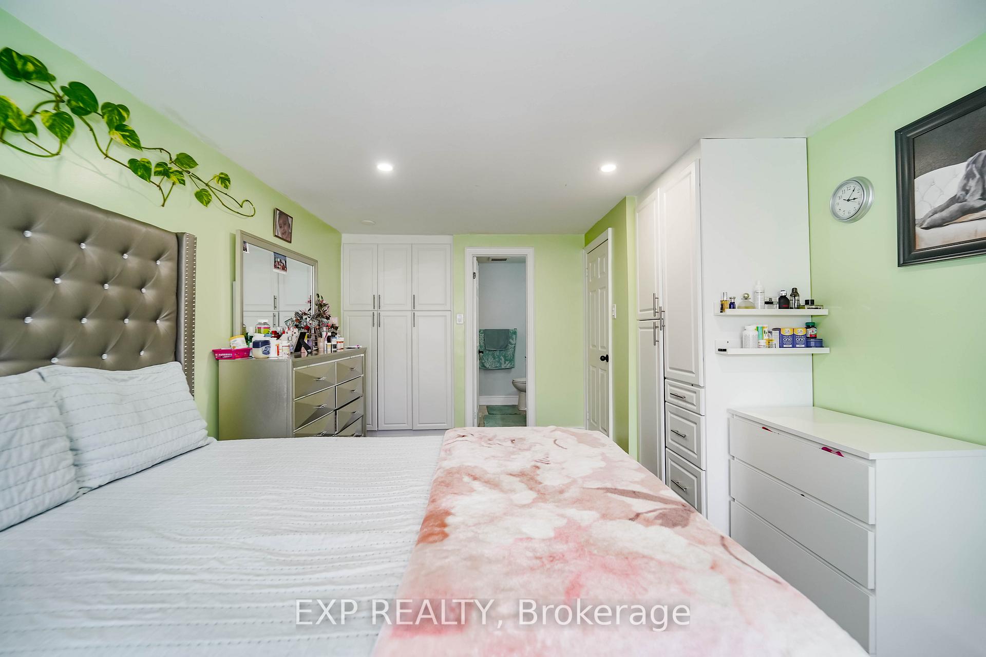 Photo 22 of Unit 30, 288 Simonston Boulevard, Markham, German Mills — HOMEH