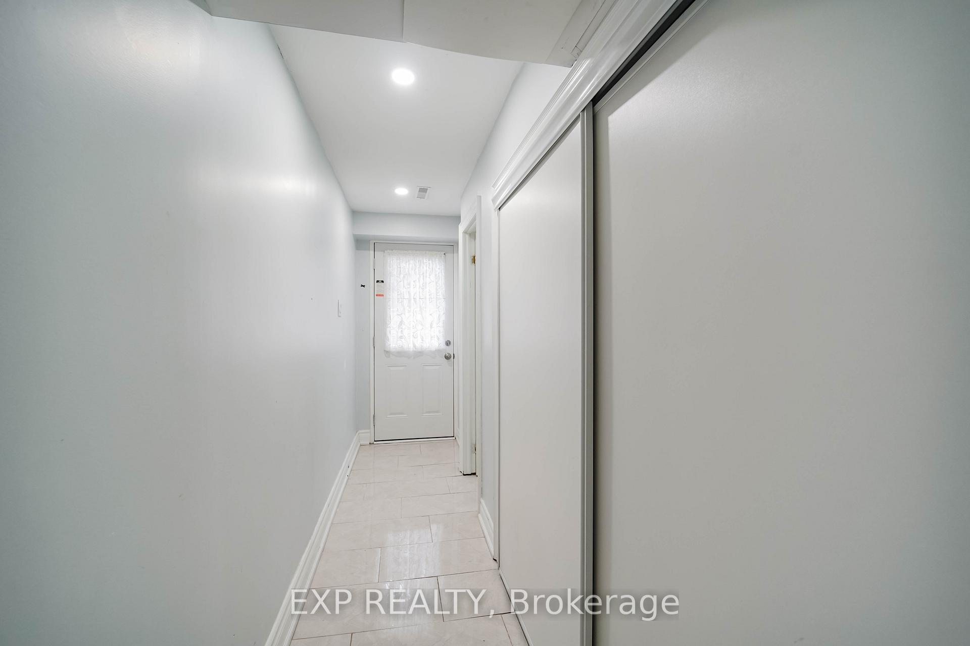 Photo 35 of Unit 30, 288 Simonston Boulevard, Markham, German Mills — HOMEH