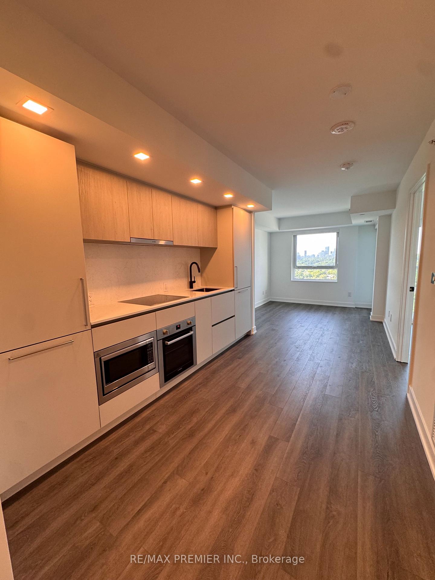 Photo 4 of Unit 1806, 609 Sherbourne Street, Toronto, North St. James Town — HOMEH