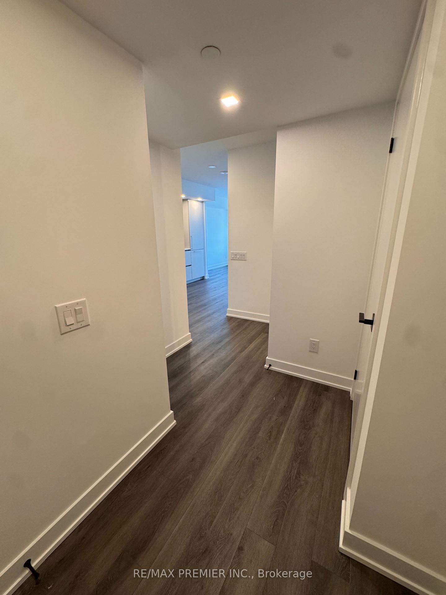 Photo 7 of Unit 1806, 609 Sherbourne Street, Toronto, North St. James Town — HOMEH