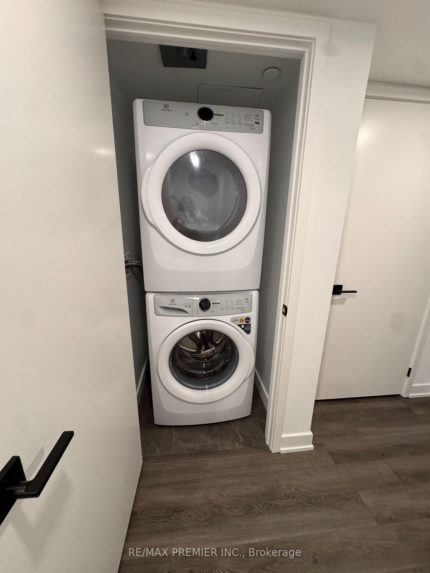 Photo 11 of Unit 1806, 609 Sherbourne Street, Toronto, North St. James Town — HOMEH