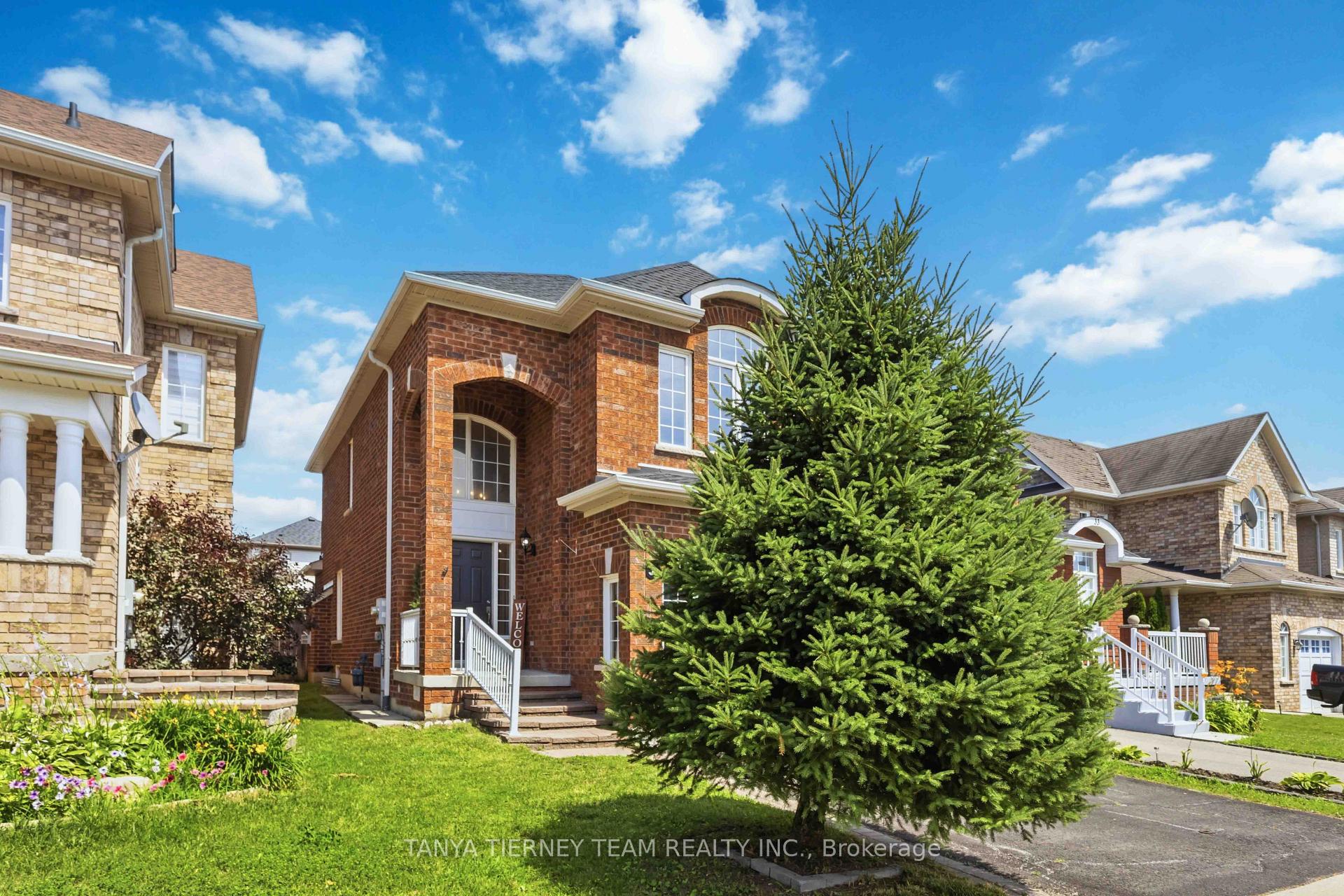 Photo 4 of 31 Chatterson Street, Whitby, Rolling Acres — HOMEH