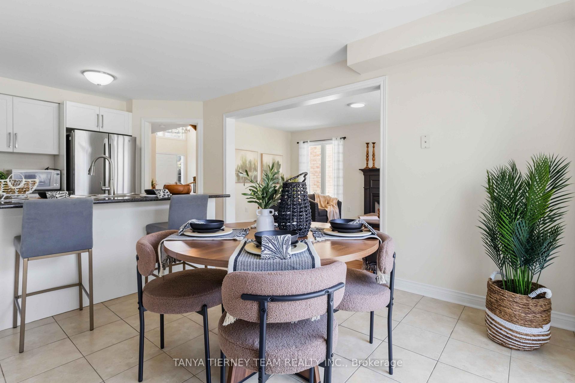 Photo 22 of 31 Chatterson Street, Whitby, Rolling Acres — HOMEH