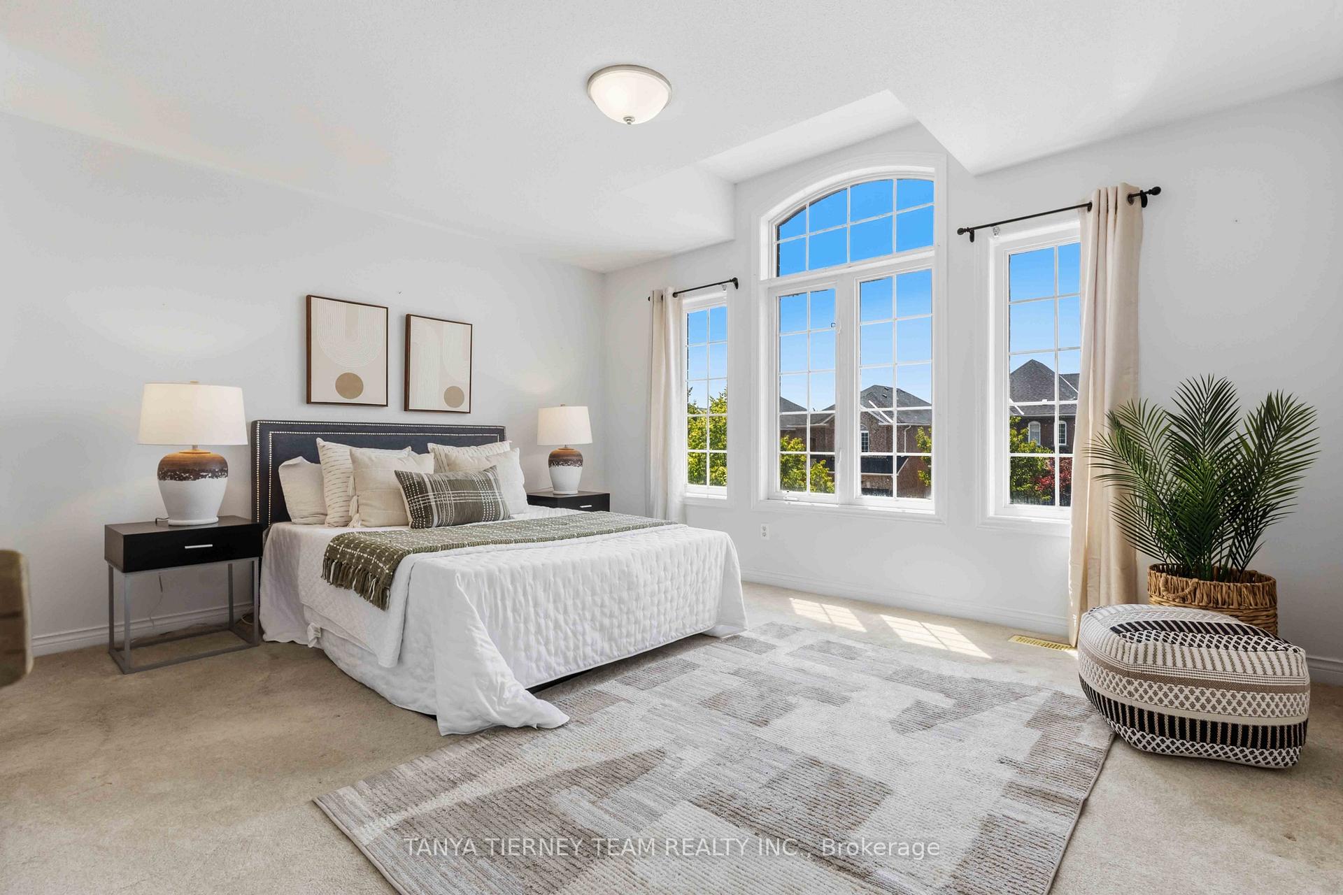 Photo 26 of 31 Chatterson Street, Whitby, Rolling Acres — HOMEH