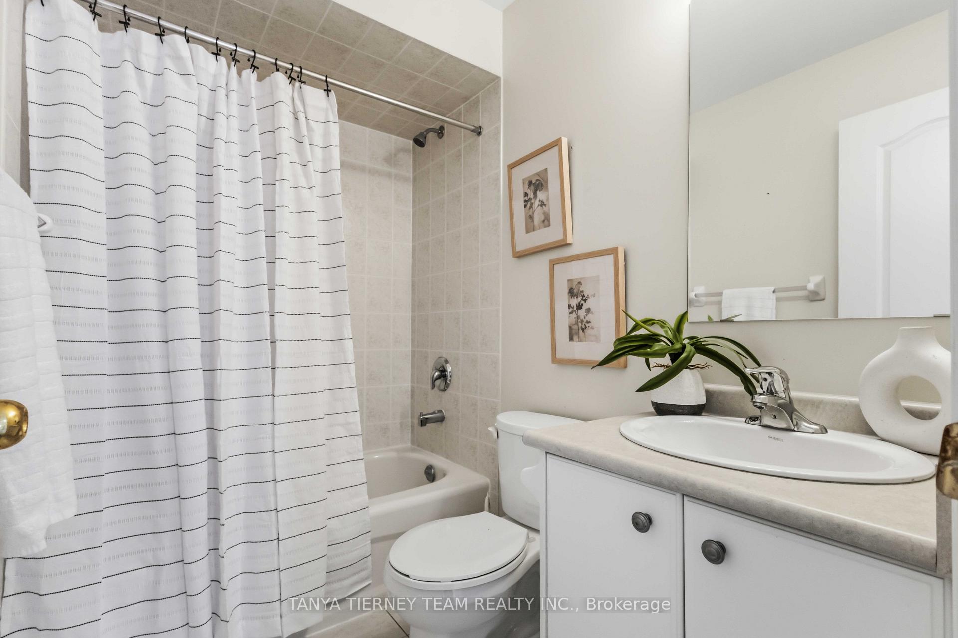 Photo 36 of 31 Chatterson Street, Whitby, Rolling Acres — HOMEH