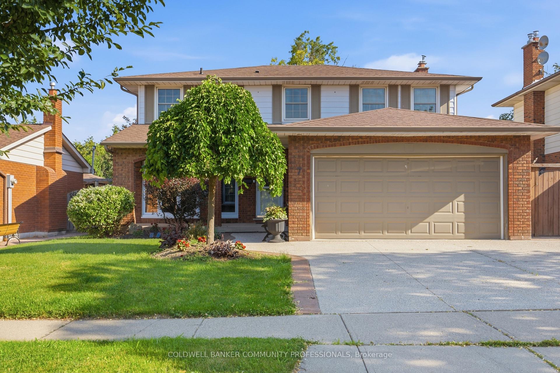 Photo 1 of 7 Apex Court, Hamilton, Stoney Creek Mountain — HOMEH