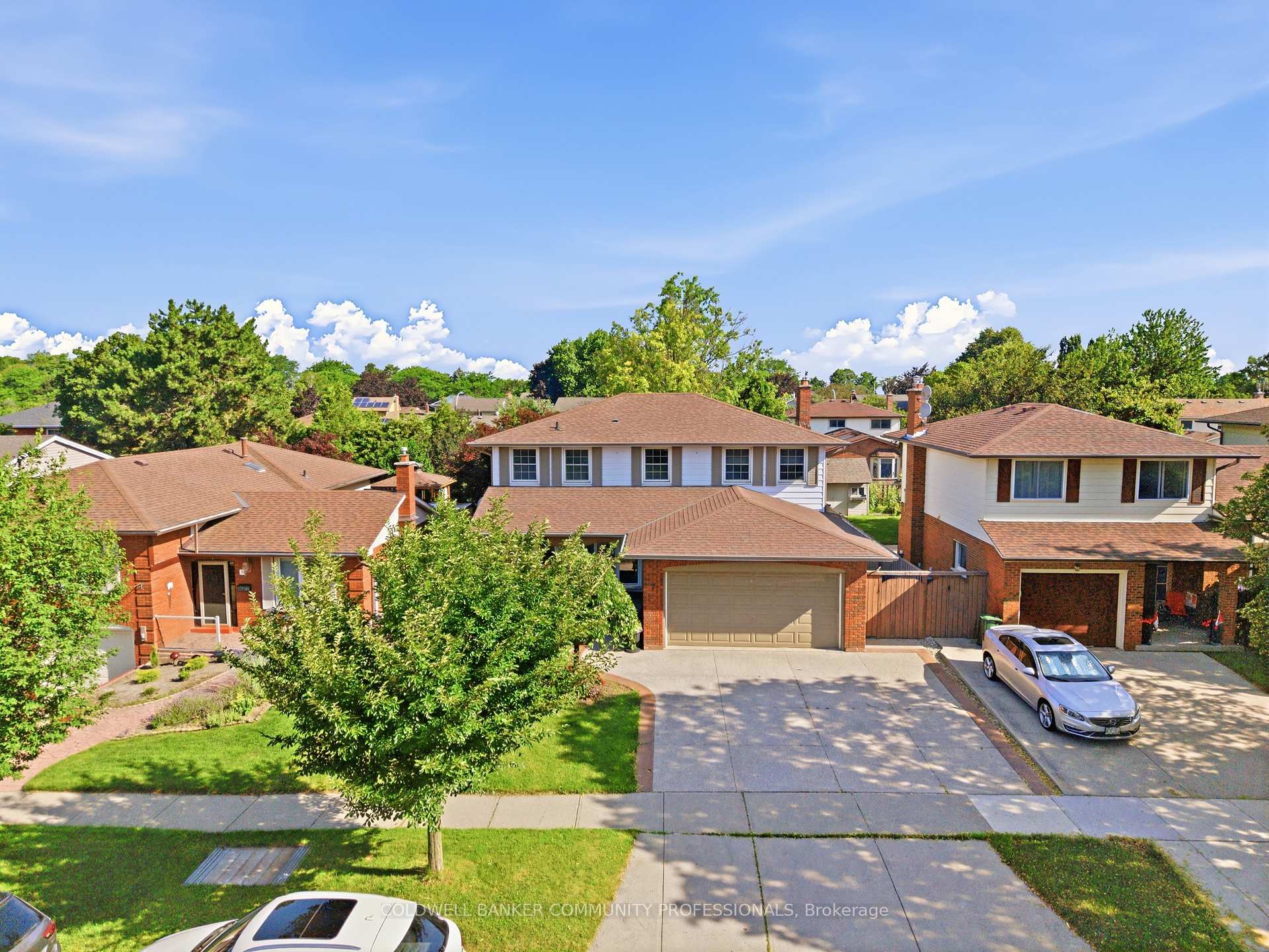 Photo 4 of 7 Apex Court, Hamilton, Stoney Creek Mountain — HOMEH