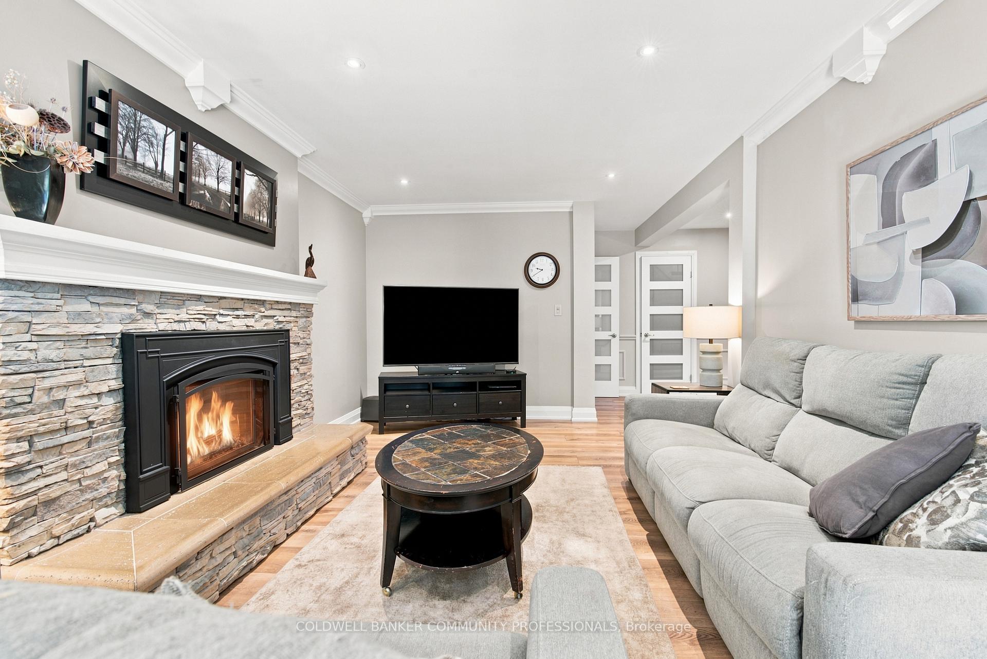 Photo 14 of 7 Apex Court, Hamilton, Stoney Creek Mountain — HOMEH