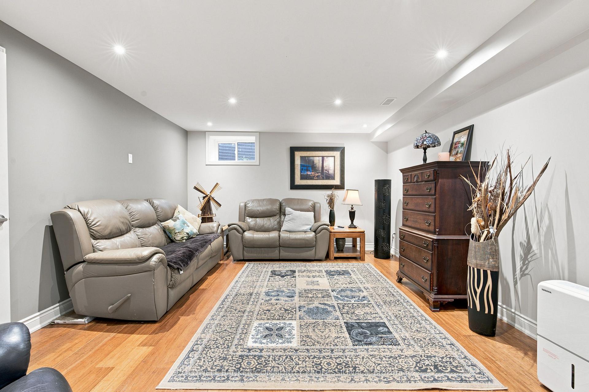 Photo 30 of 7 Apex Court, Hamilton, Stoney Creek Mountain — HOMEH
