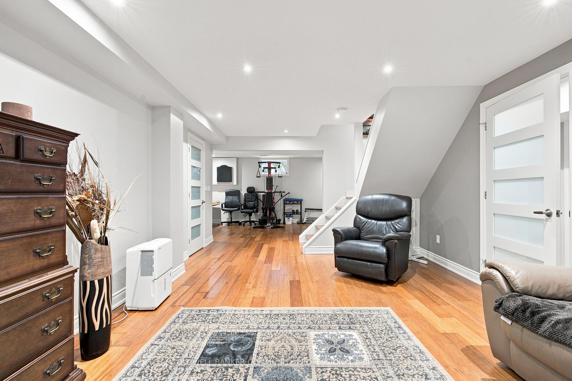 Photo 31 of 7 Apex Court, Hamilton, Stoney Creek Mountain — HOMEH