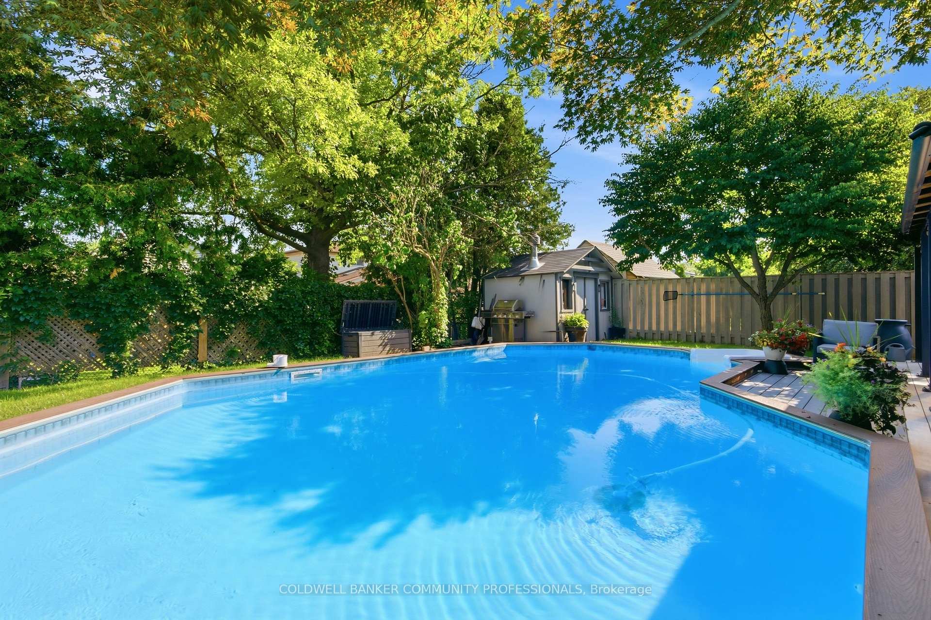 Photo 40 of 7 Apex Court, Hamilton, Stoney Creek Mountain — HOMEH