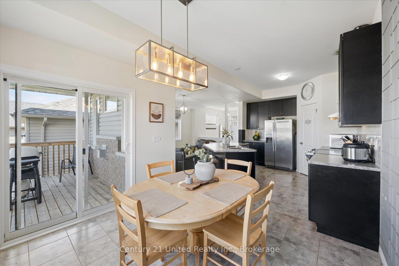 Photo 22 of 425 Florence Drive, Peterborough, Monaghan Ward 2 — HOMEH