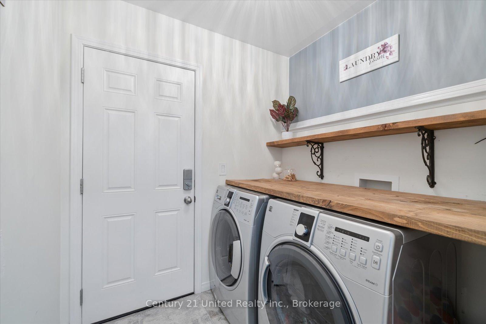 Photo 26 of 425 Florence Drive, Peterborough, Monaghan Ward 2 — HOMEH