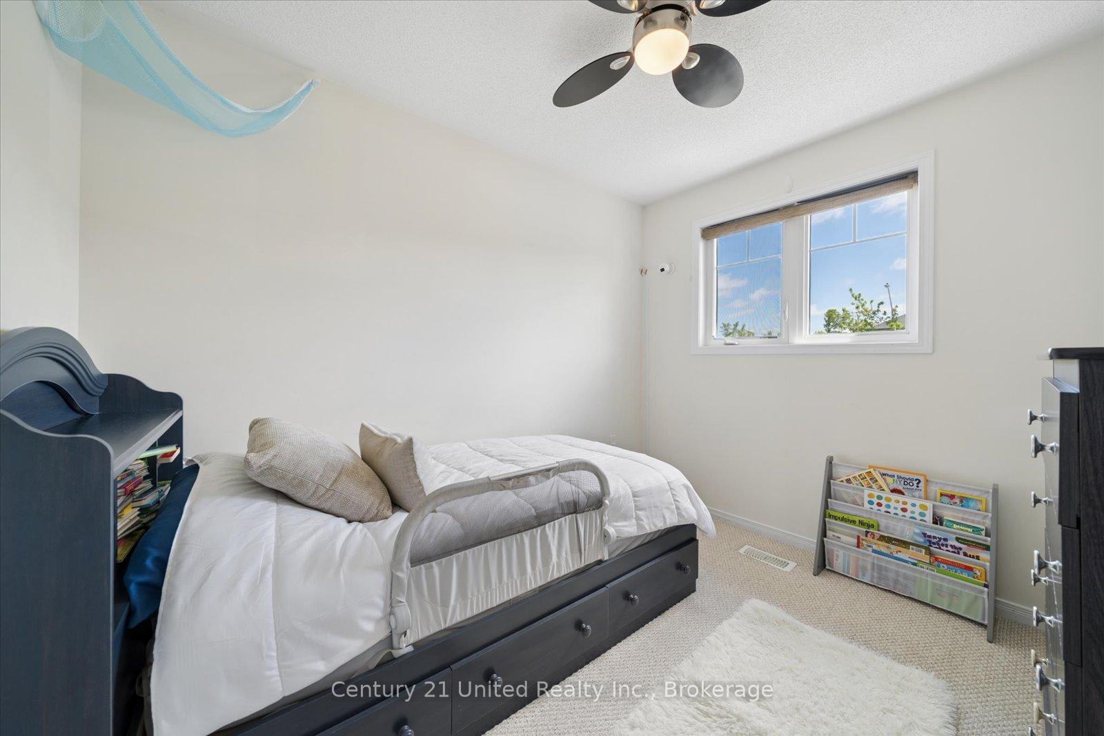 Photo 36 of 425 Florence Drive, Peterborough, Monaghan Ward 2 — HOMEH