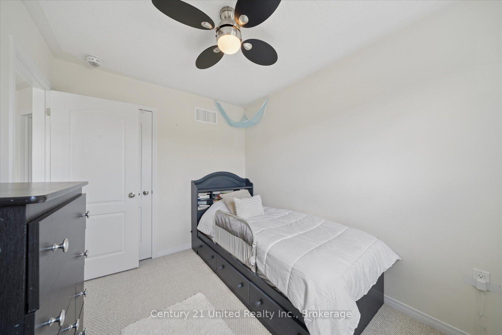 Photo 38 of 425 Florence Drive, Peterborough, Monaghan Ward 2 — HOMEH
