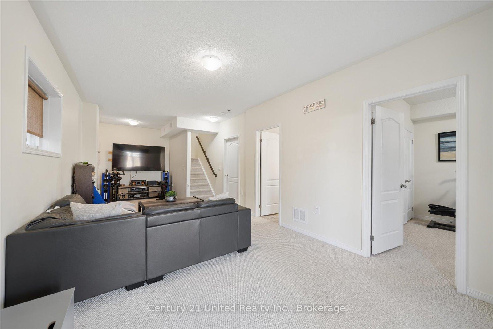Photo 41 of 425 Florence Drive, Peterborough, Monaghan Ward 2 — HOMEH